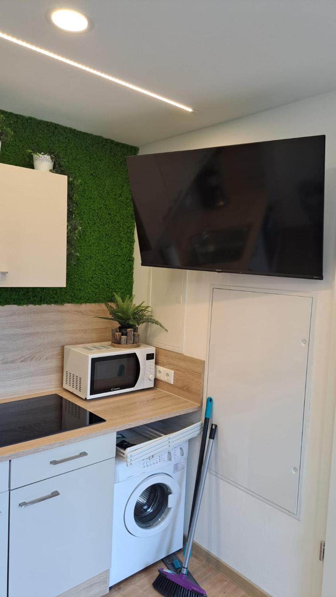Appartment-Ferienwohnung Mit Kueche, Bad, Kostenlos Wlan, Modern Eingerichtet Roding Room photo