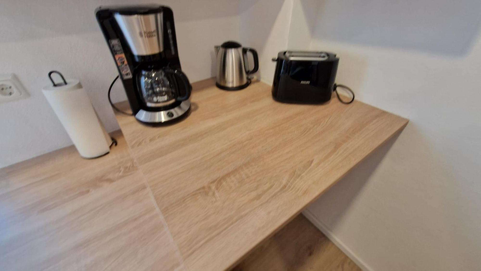 Appartment-Ferienwohnung Mit Kueche, Bad, Kostenlos Wlan, Modern Eingerichtet Roding Room photo